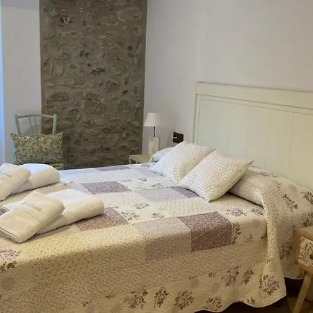 Pis Turistic De 170 M2 A La Placa Porxada De Apartamento